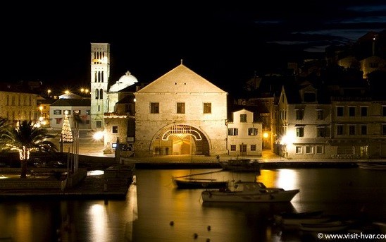 Teatro di Hvar.jpg